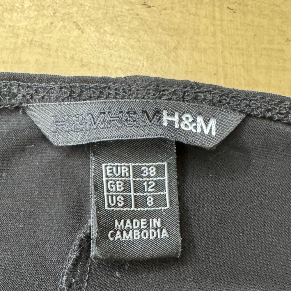 H&M Dress - Picture 3 of 6